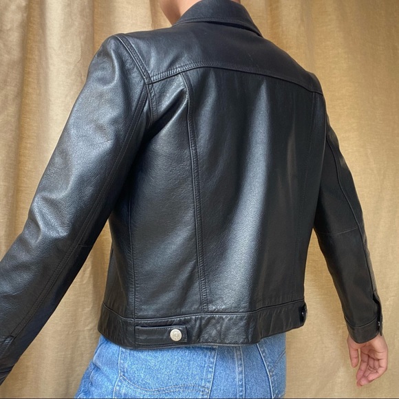 🚫SOLD🚫 Classic Leather Shacket 🖤 - Picture 4 of 4